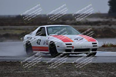 media/Nov-15-2025-CalClub SCCA (Sat) [[7bfa5a7151]]/Race/Group 6/